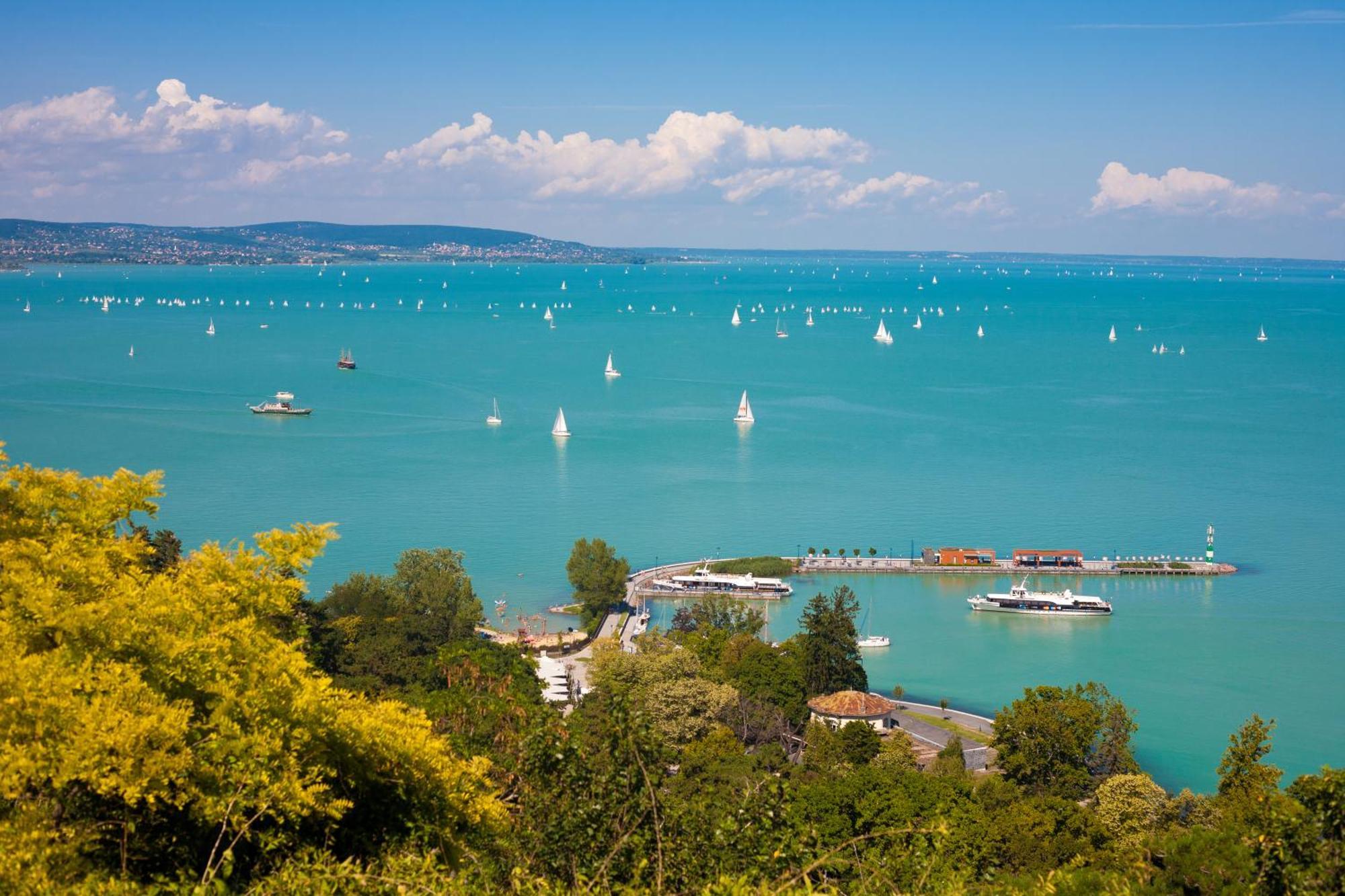 Lake Side Luxury Steps To The Lake Lela - Happy Rentals Balatonlelle Exterior photo
