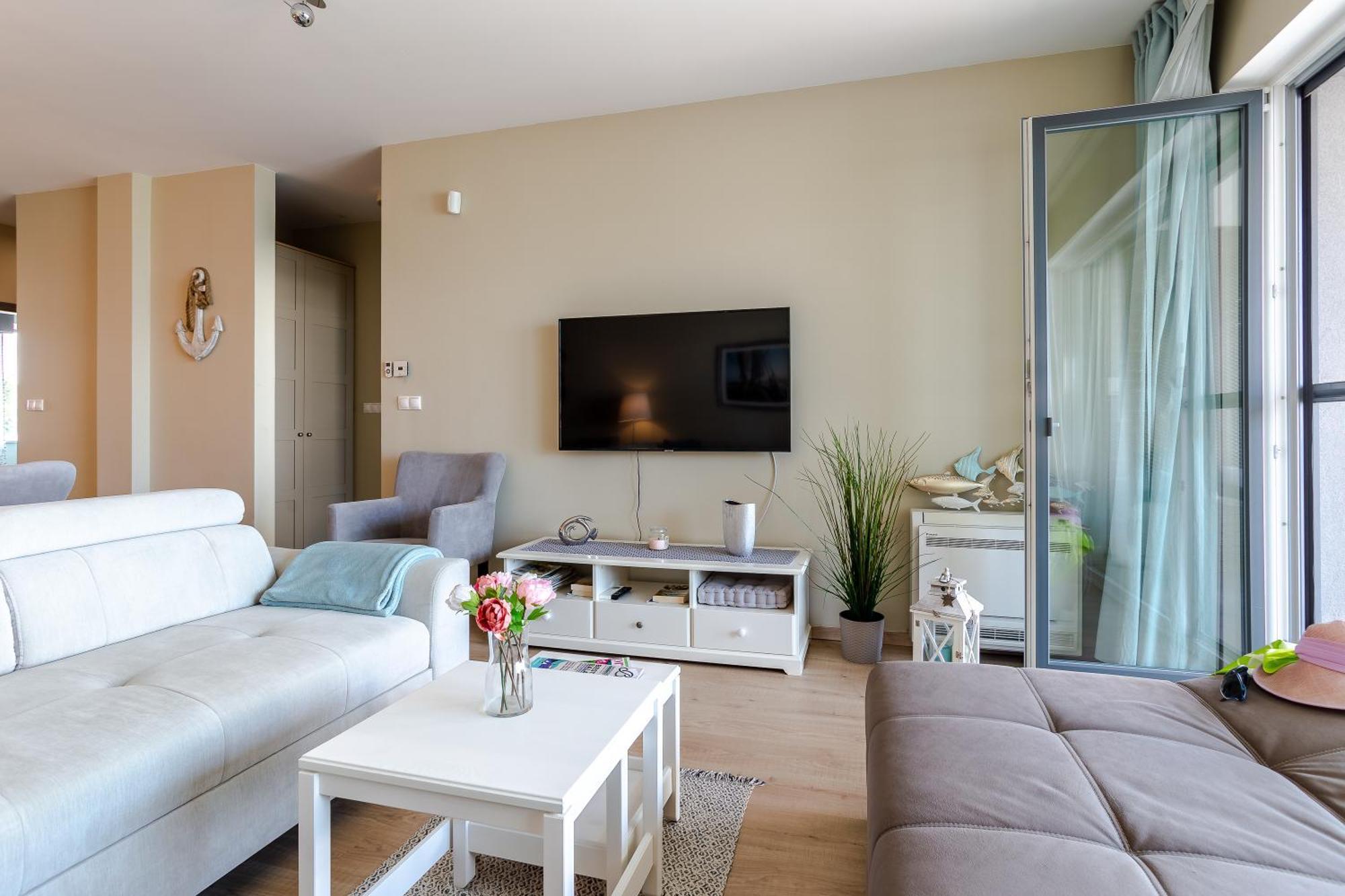 Lake Side Luxury Steps To The Lake Lela - Happy Rentals Balatonlelle Exterior photo